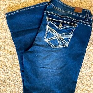 Wallflower jeans The Luscious Curvy fit size 17 new without tags